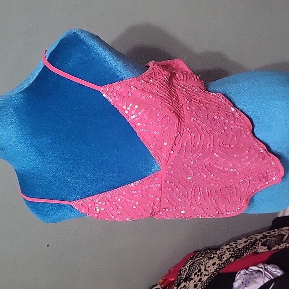 Breshka size small top - Picture 2 of 5